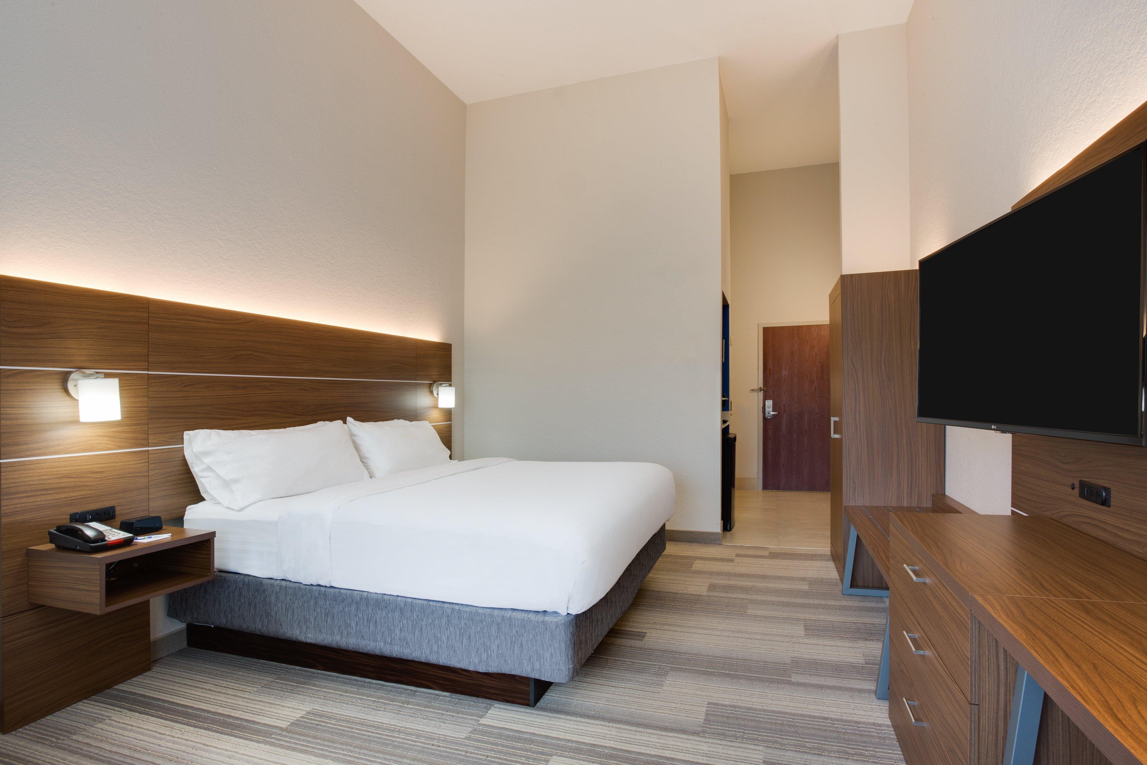 Holiday Inn Express Hotel & Suites Tampa-Fairgrounds-Casino By Ihg Mango Exterior photo