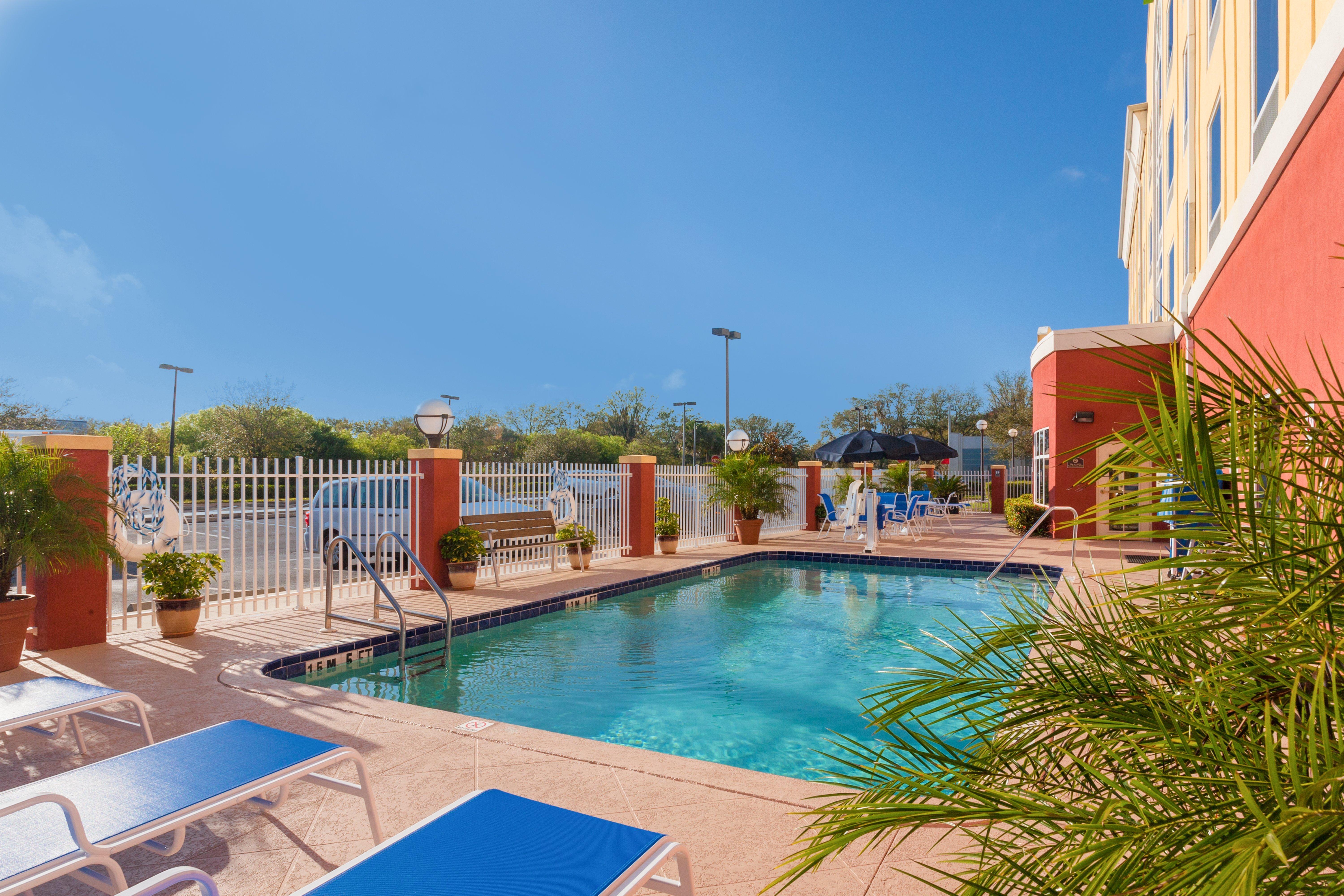 Holiday Inn Express Hotel & Suites Tampa-Fairgrounds-Casino By Ihg Mango Exterior photo