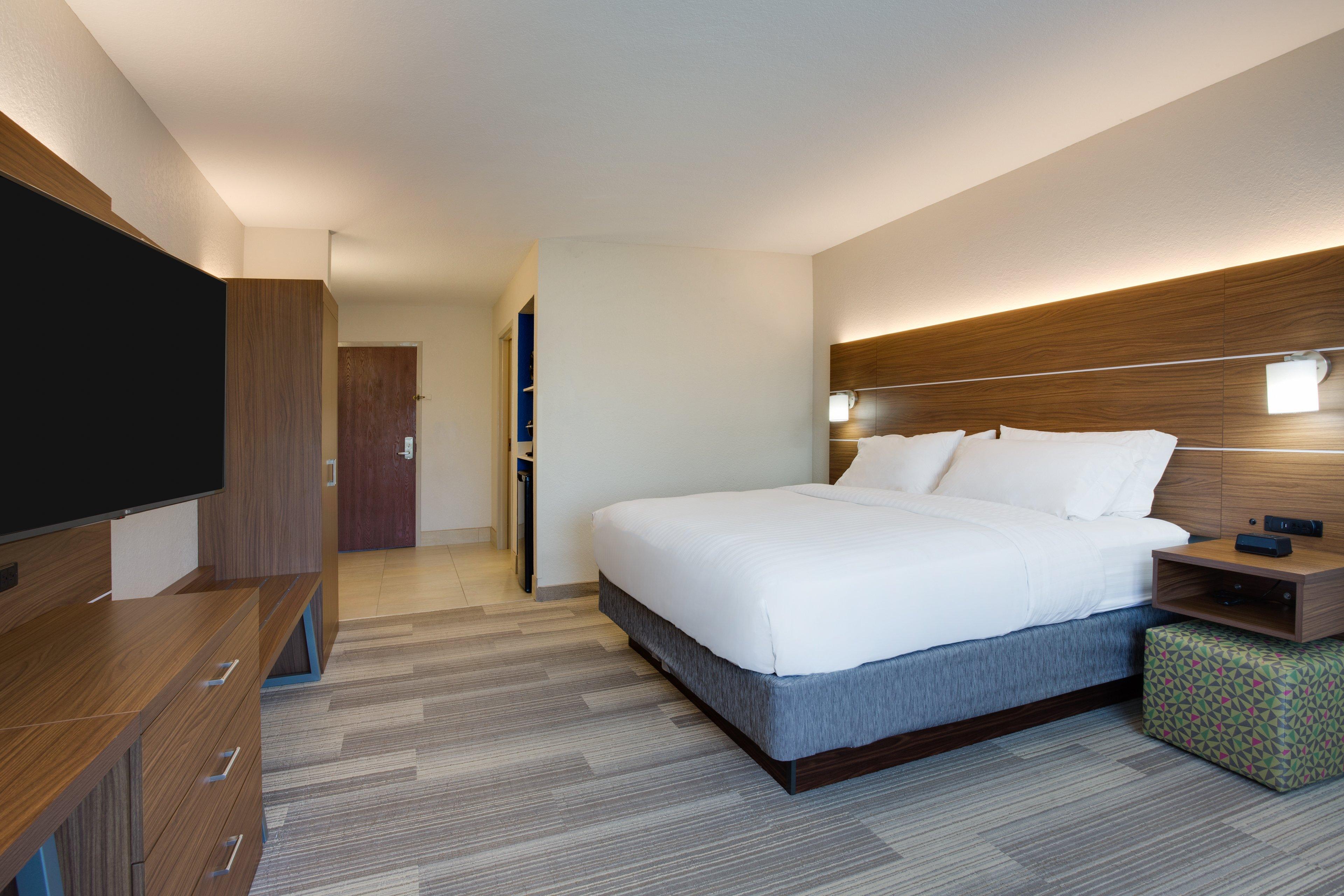 Holiday Inn Express Hotel & Suites Tampa-Fairgrounds-Casino By Ihg Mango Exterior photo