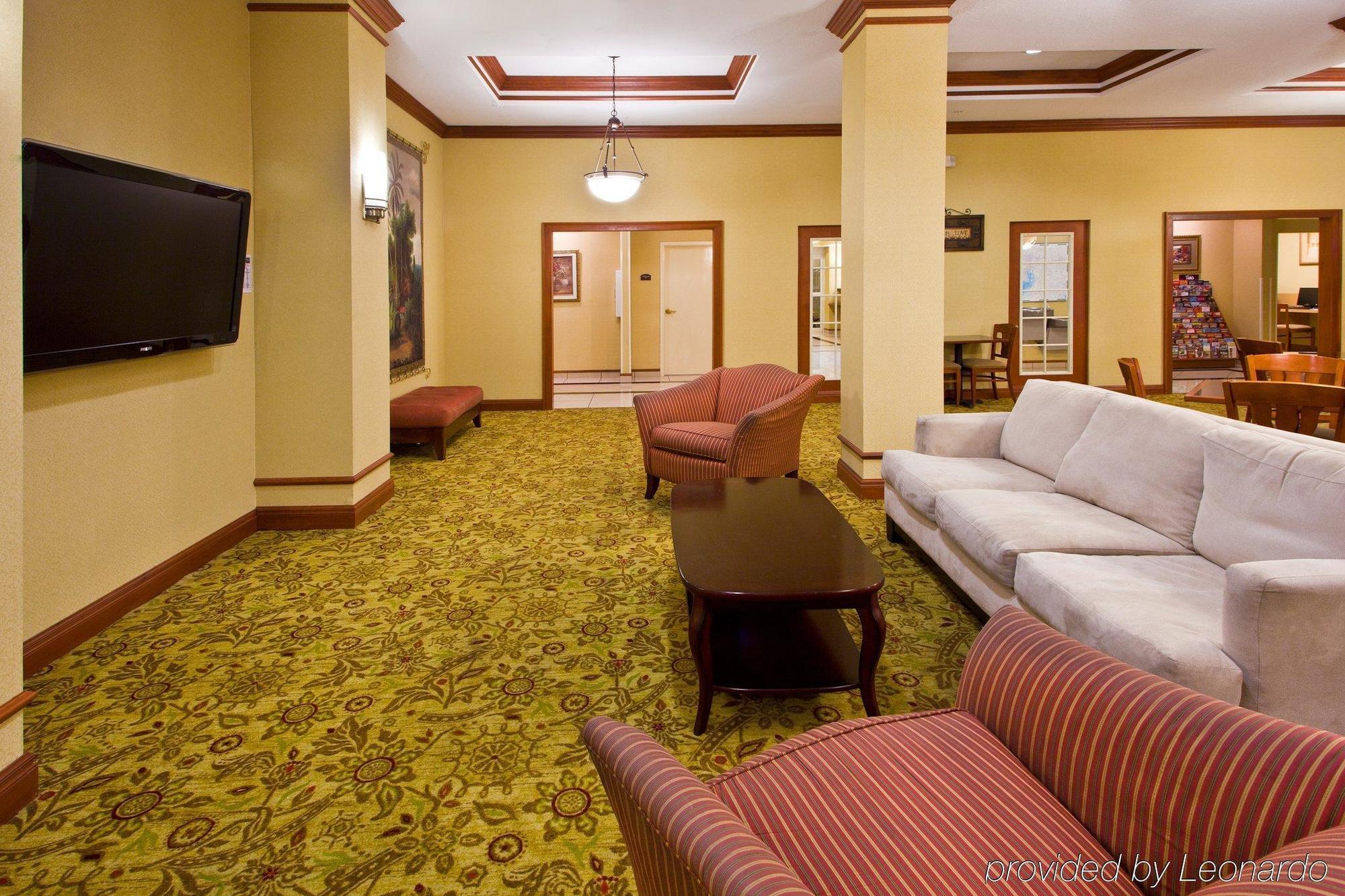 Holiday Inn Express Hotel & Suites Tampa-Fairgrounds-Casino By Ihg Mango Interior photo